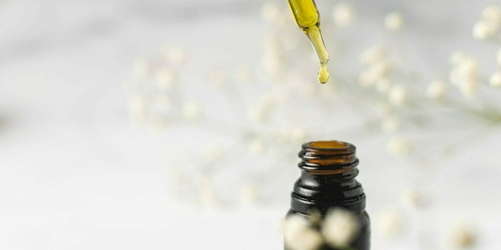 Water-Soluble CBD Oil vs Traditional CBD Oil Which Works Faster